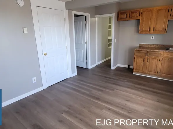 405 Manchester St #12, Manchester, NH 03103