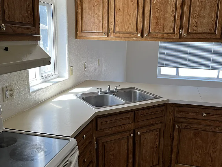 8417 W Fairview Ave #10 — Photo 3
