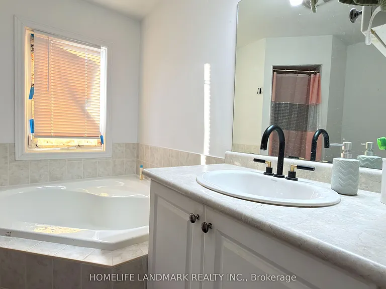 37 Seahorse Ave — Photo 8