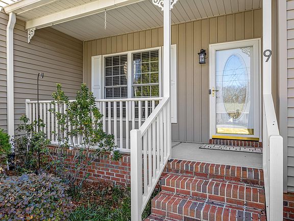 4th image of 9 Randy Dr