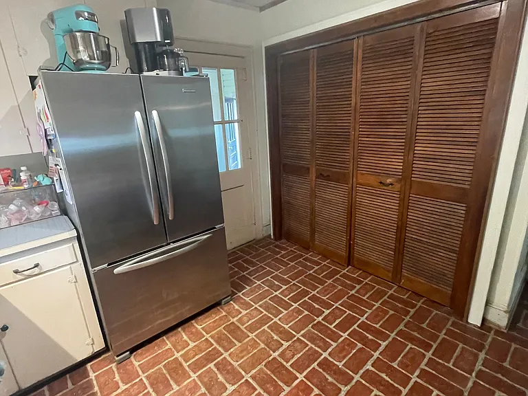 3642 Gilbert Dr — Photo 11