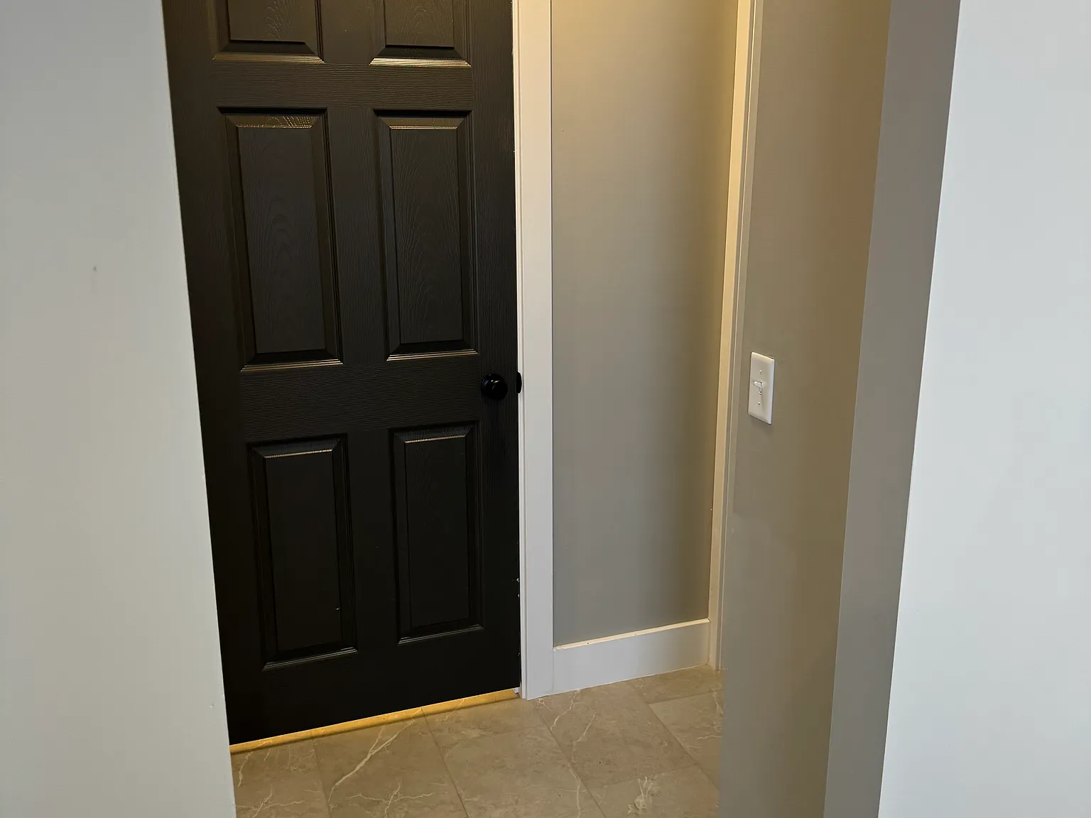 2425 Holmes Ave — Photo 2