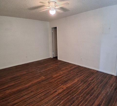 3rd image of 216 Avenue S #D