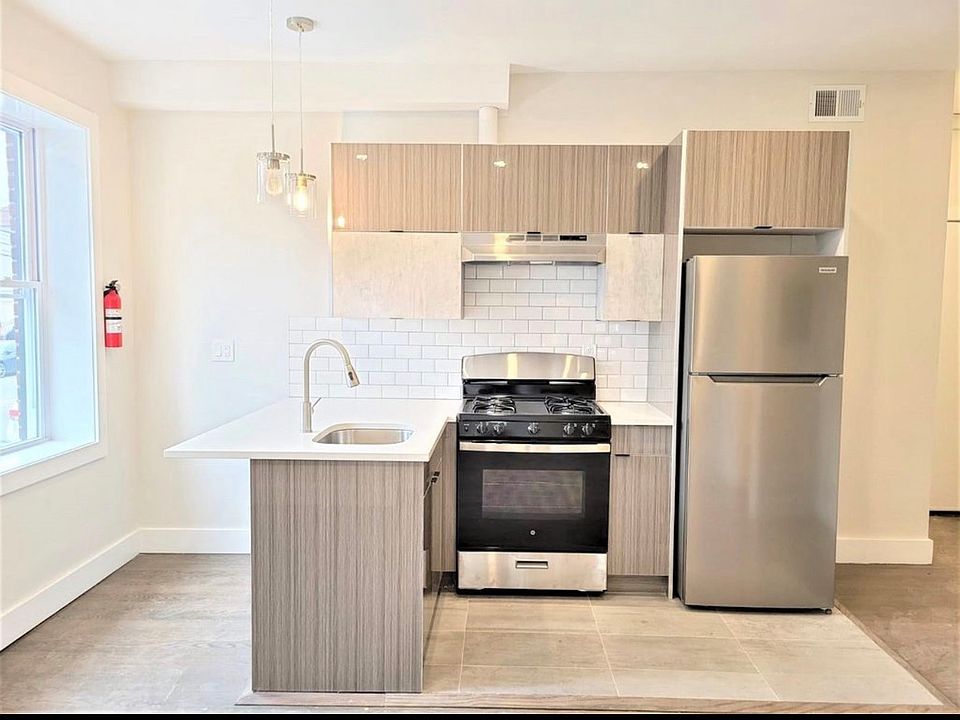 1st image of 535 Hawthorne Ave #203A