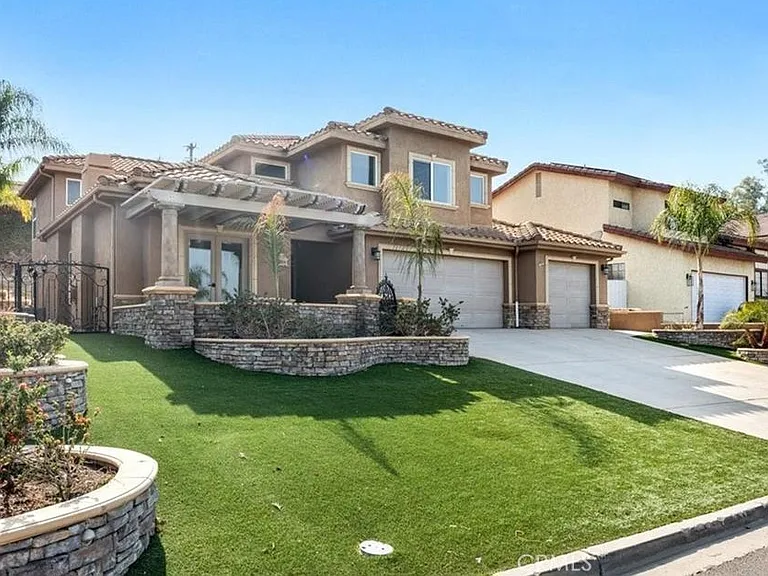 23889 Cruise Circle Dr — Photo 2