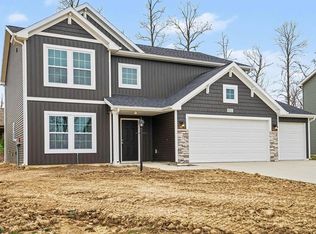 8213 Catberry Trl, Fort Wayne, IN