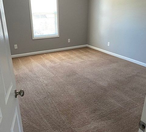 5th image of 810 Professional Park Dr APT 2B