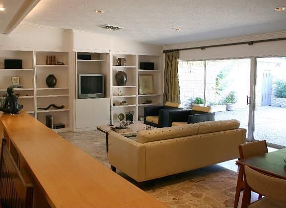 3rd image of 5220 Royal Crest Dr