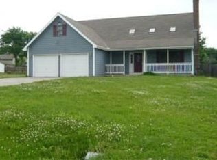 16205 Oakland Ave, Belton, MO 64012