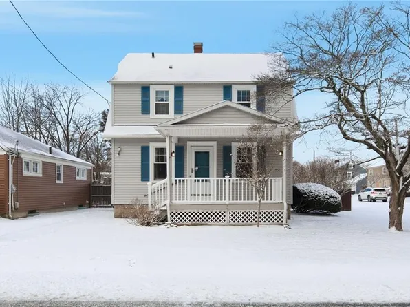 124 Ferris Ave, Rumford, RI 02916