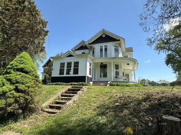 408 6th St, Racine, OH 45771