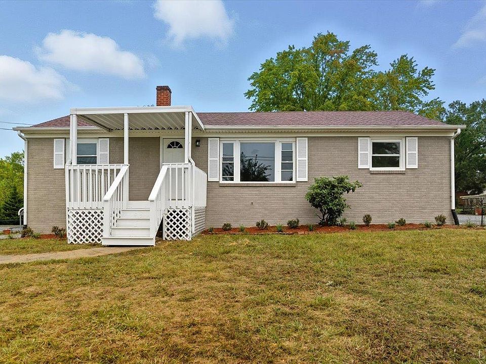 1st image of 35 Castle Craig Dr