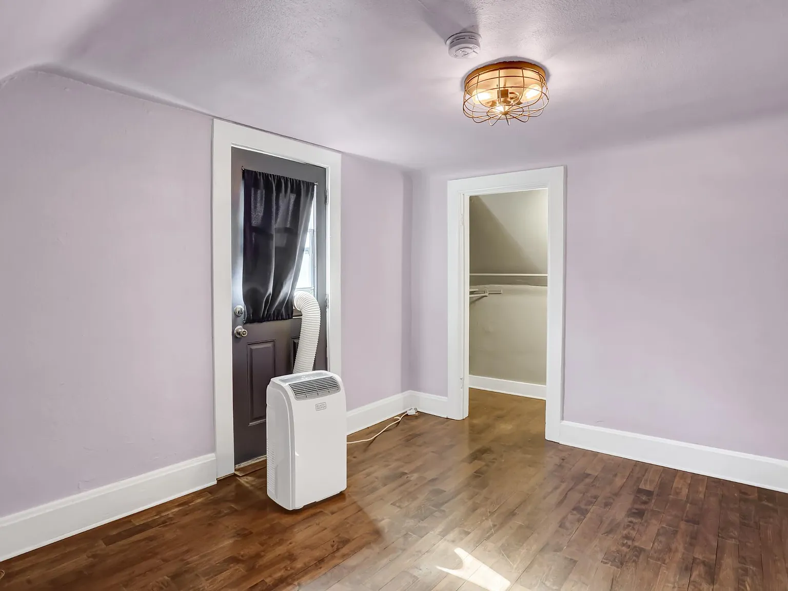 2 bed, 1032 sqft, $2,600 — Photo 3