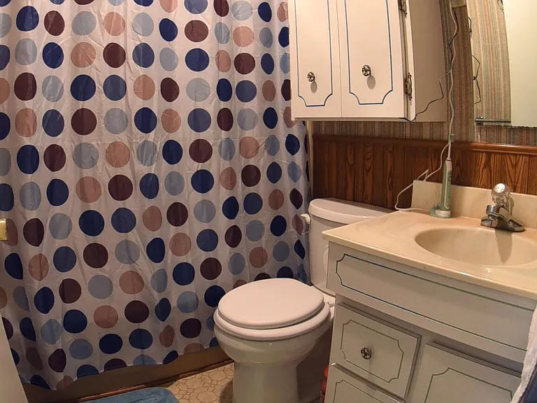 1343 Beutter Ln — Photo 15