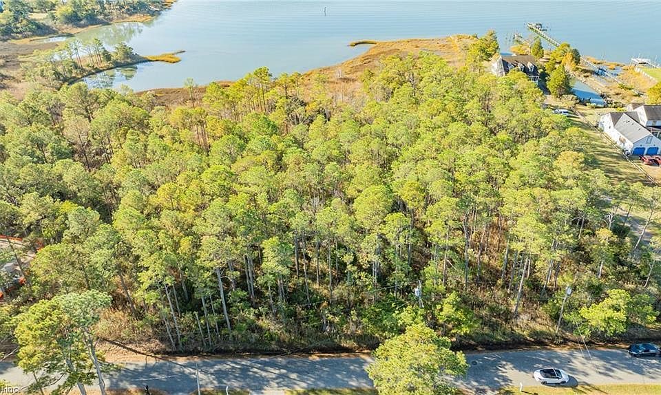 1st image of 453 Wind Mill Point Rd