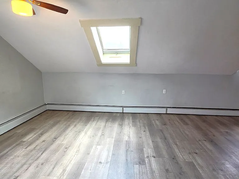10-12 Evaleen Street — Photo 7