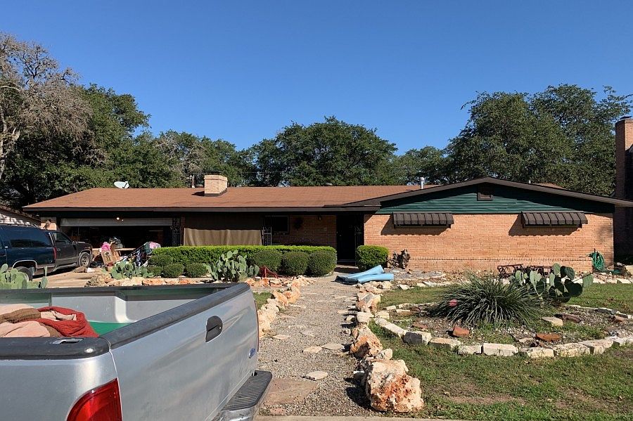 1st image of 126 Doris Dr
