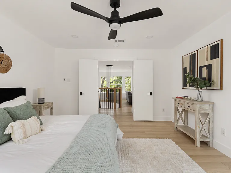 8708 Cretys Cv — Photo 35
