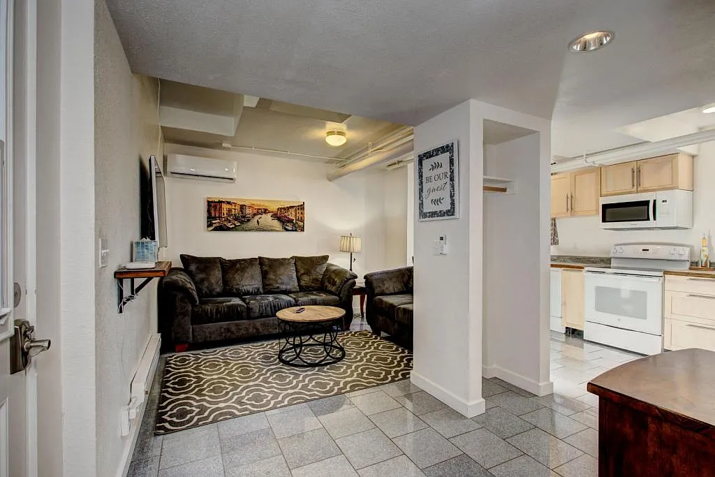 712 N 8th St Apt 6 — Photo 4
