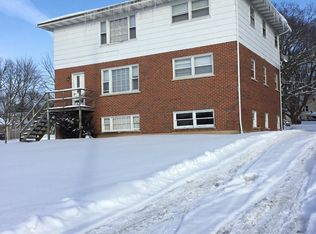622 N River St APT B, Batavia, IL 60510