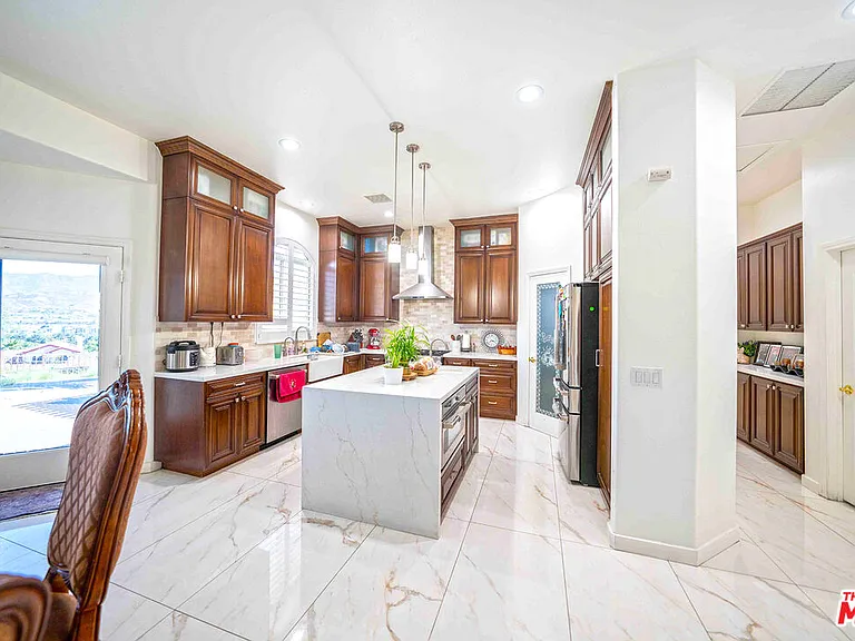 17833 Wildridge Ln — Photo 16