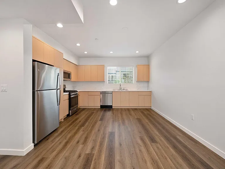 Presidio Townhomes — Photo 25