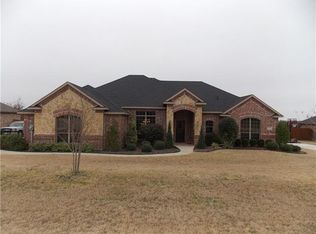 132 Berkshire Ln, Waxahachie, TX 75165