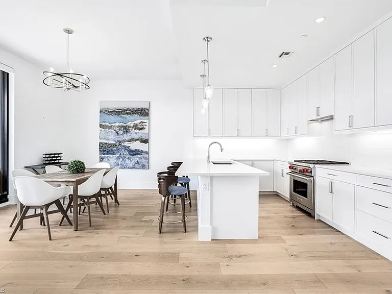 850 Central Ave #207 — Photo 7