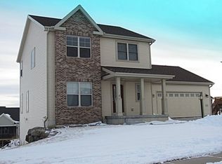 1805 Danny Dr, Mount Horeb, WI 53572