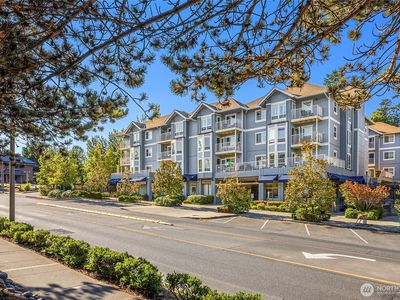 300 NE High School Road #403, Bainbridge Island, WA, 98110