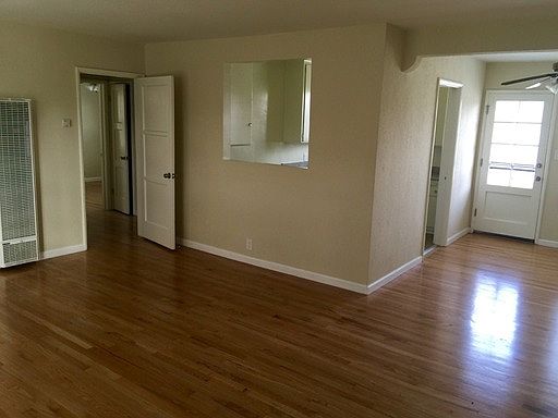 5th image of 4476 Le Park Dr