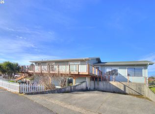 19 Otter Ter, Brookings, OR 97415