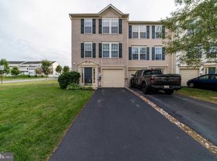 47 N Savanna Dr, Pottstown, PA 19465