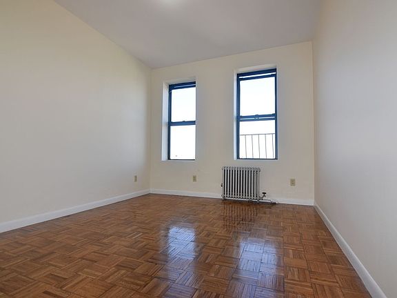 4th image of 680 Manhattan Ave APT 21