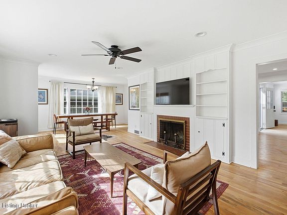 5th image of 2808 Arden Rd