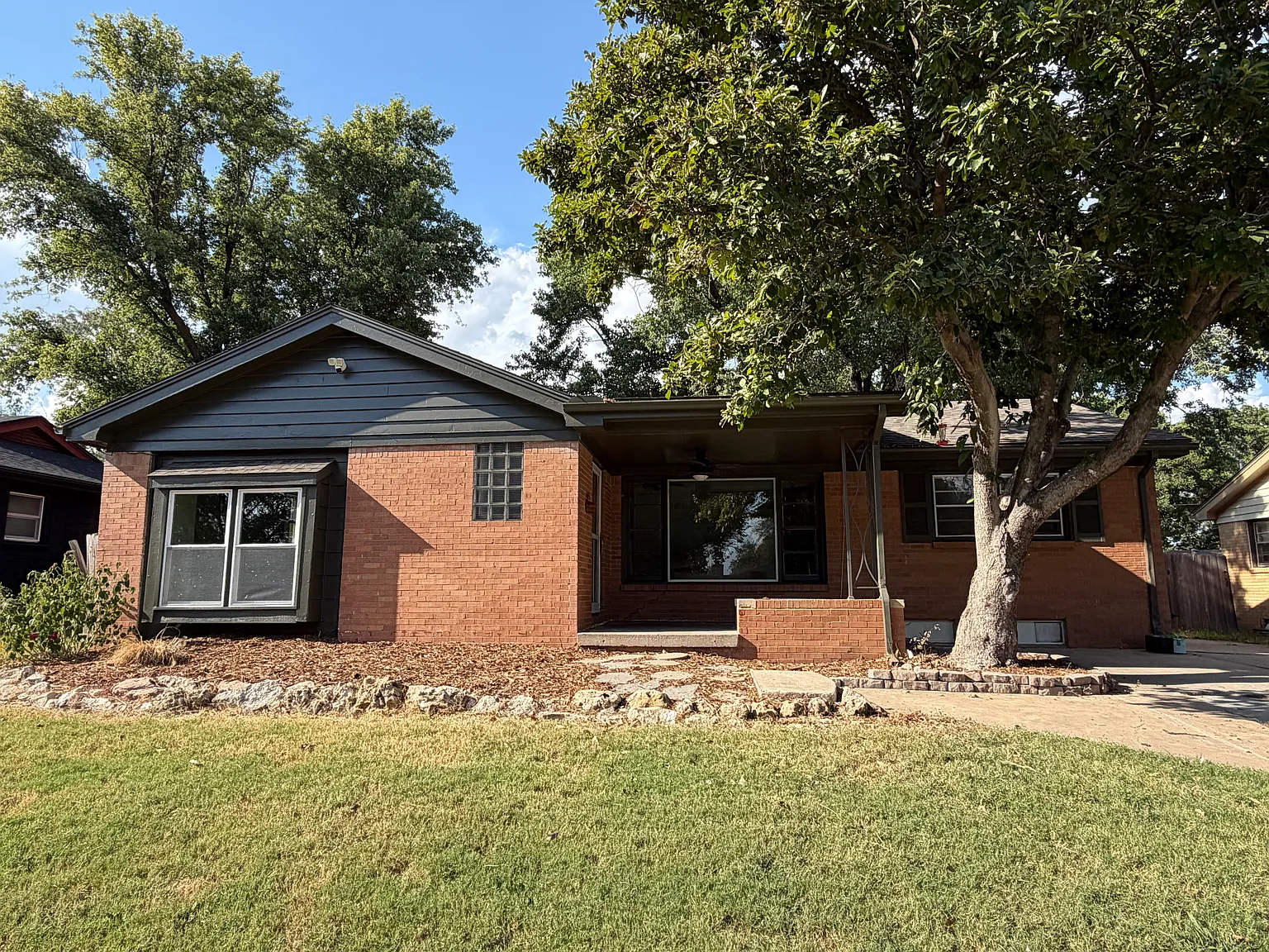 4 bed, 2137 sqft, $1,895 — Photo 1