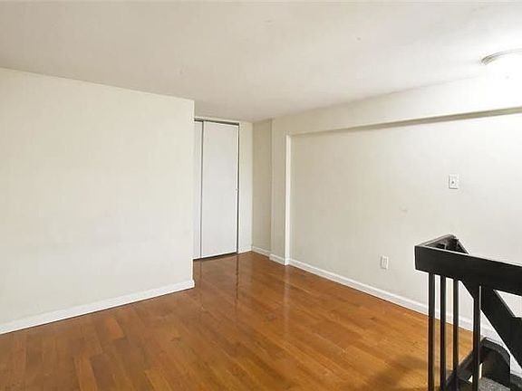 3rd image of 9 E 32nd St APT 8G