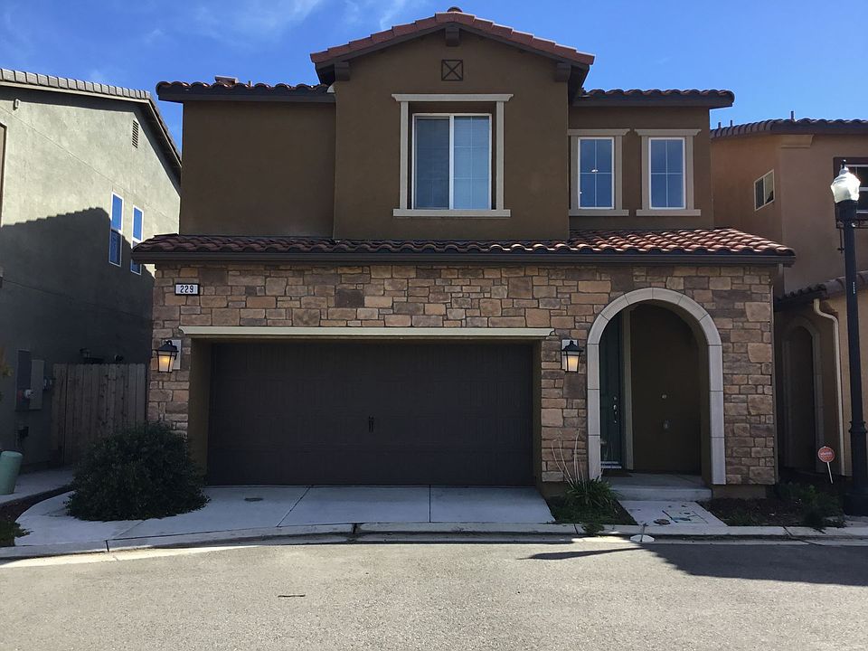 1st image of 229 Sunset Dr S