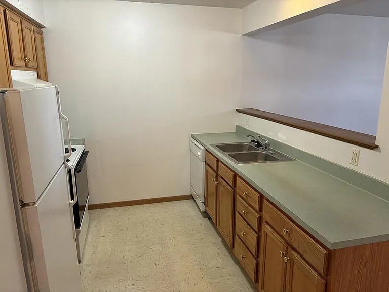 202 N 2nd Ave #103 — Photo 2