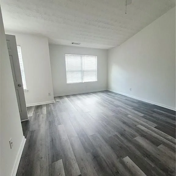 2517 Emma Way — Photo 7