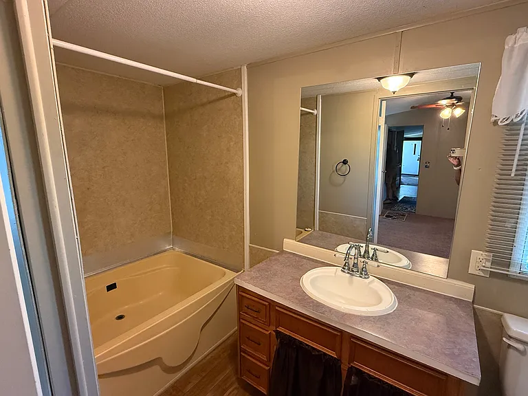 593 Grove Ln — Photo 9