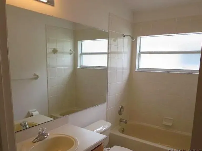 9843 Doriath Cir — Photo 11