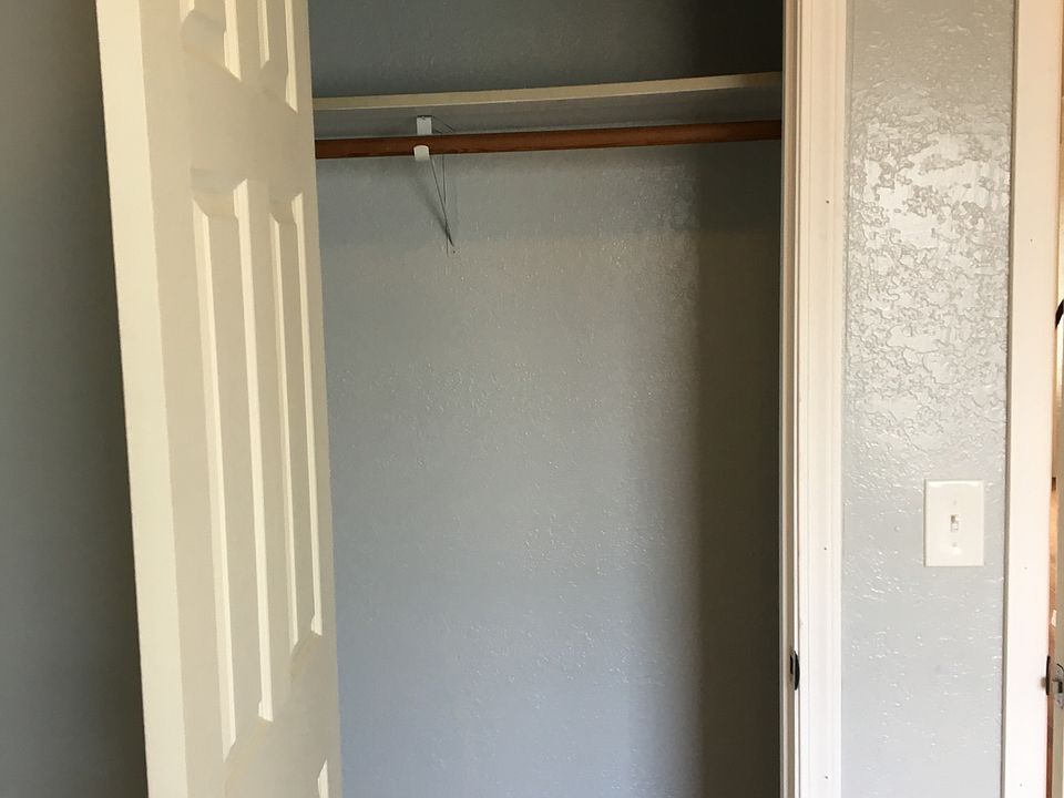 1st image of 3320 6th Ave