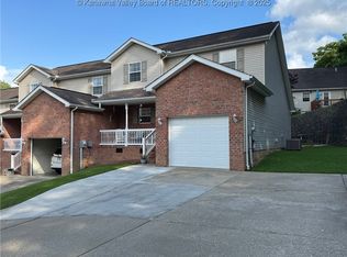 19 Moonlight Dr, Elkview, WV 25071