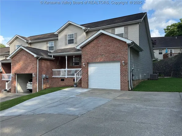 19 Moonlight Dr, Elkview, WV 25071