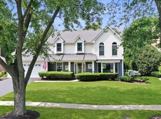 2052 Burnham Pl, Wheaton, IL