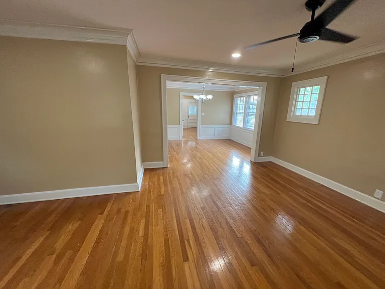 Family room, Dining room, to Kitchen