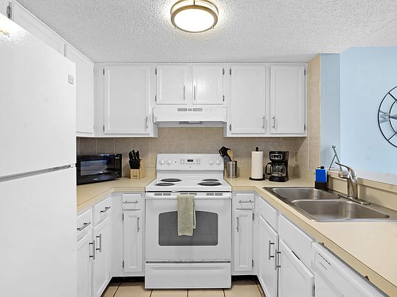 4th image of 880 A1a Beach Blvd Unit 1308
