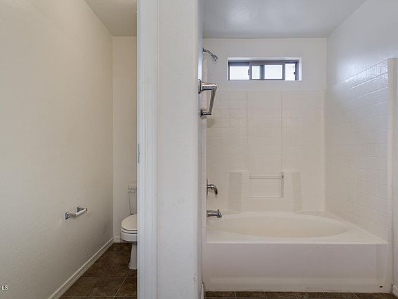 4th image of 41148 N Cambria Dr
