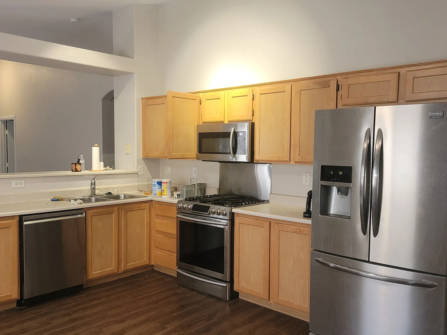 3 bed, 1610 sqft, $2,000 — Photo 4